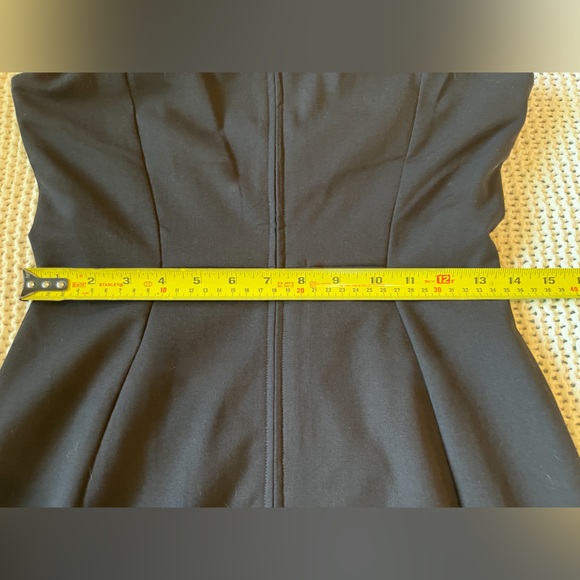 H&M Sheath Bodycon Sleeveless Midi Little Black Dress Size 6 EUC - Picture 6 of 9